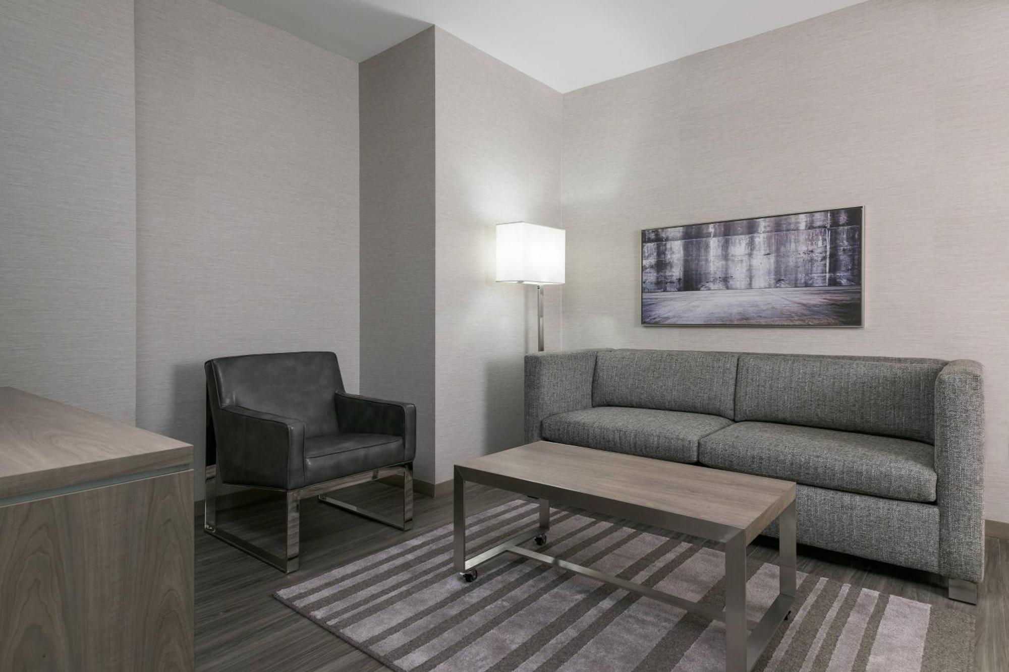 Ac Hotel By Marriott Boston North Medford Esterno foto